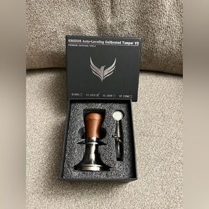 KNODOS Auto Leveling Calibrated Tamper V2 53.3mm Premium Espresso Tools
